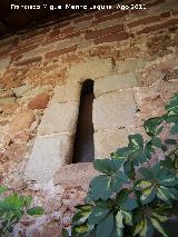 Iglesia de Santa María del Collado. Ventanuco trasera