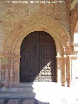 Iglesia de Santa María del Collado. Portada