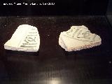 Cerámica Nazarita. Cerámica con inscripciones árabes. Plato esmaltado. Siglo XIVLa Mota - Alcalá la Real