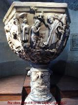 Catedral de Ávila. Batisterio. Pila bautismal
