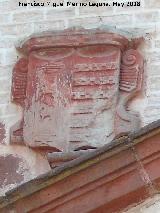 Iglesia de la Asunción. Escudo izquierdo