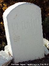 Cruz de la Camuña. Lápida