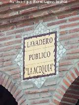 Lavadero público la Acequia. Placa