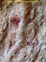 Pinturas rupestres del Arroyo de Tíscar I Grupo I. Pintura con forma de 4 de dado entre los dos antropomorfos superiores