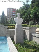 Monumento a los Marqueses de Linares. Marqués