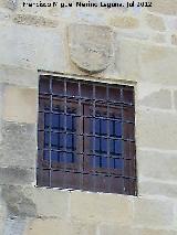 Colegiata de Santa María de los Reales Alcázares. Ventana trasera
