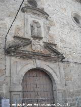 Iglesia de Santa Isabel de los Ángeles. Portada
