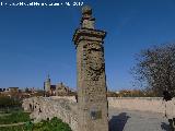 Puente Romano. Escudo e inscripción