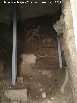 Muralla de Salamanca. Niveles estatigráficos desde época celtibérica en el interior de la muralla en la Cueva de Salamanca