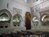 Catedral Vieja. Crucero Sur. Sepulcros