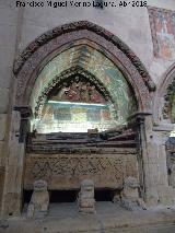 Catedral Vieja. Crucero Sur. Sepulcro