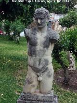 Escuela de Arte José Nogué. Escultura en el jardín