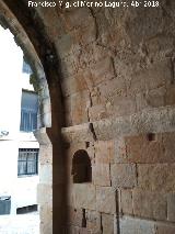 Iglesia de San Cebrián. Hornacina de la cripta