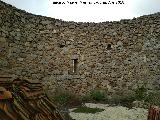 Castillo de la Coracera. Muralla. Torreón circula esquinero