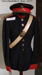 Segunda República. Guerrera de Teniente de Artillería 1931. Exposición Palacio Villardompardo - Jaén