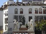 Monumento a Manolete. 
