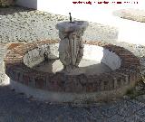 Fuente de la Calle Llanete. Arreglándola