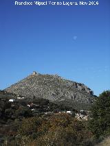 Luna. Sobre la Peña de Martos