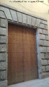 Seminario de Nobles. Portada de la Calle Baltasar Gracián
