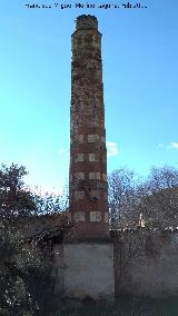 Antigua Almazara de Cañada Morales. Chimenea
