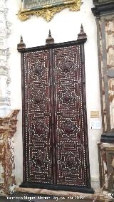 Monasterio de la Cartuja. Sacristía. Puerta de taracea