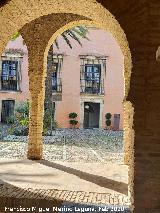 Alc�zar de Jerez. Mezquita. Vistas del Palacio de Villavicencio desde su puerta