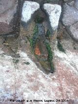 Pilar de la Ventanilla. Caño
