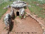 Necrópolis megalítica de Peña de los Gitanos. Dolmen de los Arcos