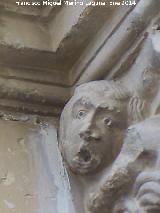 Casa de Los Avilés. Rostro