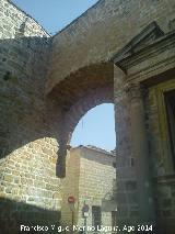 Puerta de Úbeda. Puerta al revés