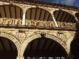 Palacio de Jabalquinto. Doble galería