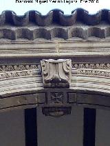 Palacio de Jabalquinto. Voluta de la galería alta