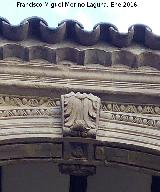 Palacio de Jabalquinto. Voluta de la galería alta