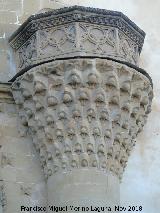 Palacio de Jabalquinto. Balcón masculino