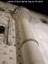 Palacio de Jabalquinto. Balcón masculino