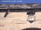 Puente del Obispo. Escudo del Obispo Alonso Suarez y gárgola
