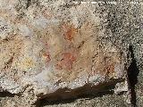 Pinturas rupestres de la Peña del Gorrión VIII. Restos