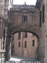 Catedral de Valencia. Paso elevado del Palacio Arzobispal. 