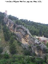 Santuario de Ntra Sra de Cuadros. El torreón y el Santuario