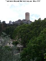 Santuario de Ntra Sra de Cuadros. El torreón y el Santuario