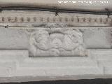 Casa de la Calle Arco Puerta de Granada nº 10. Relieve decorativo