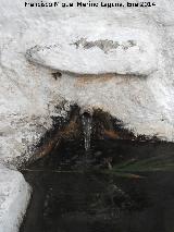 Pilar del Chorrete. Caño