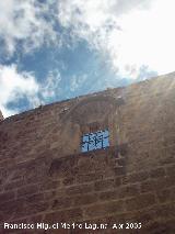 Iglesia de Santa María. Ventana superior de la fachada lateral