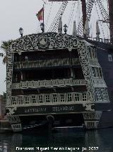 Santísima Trinidad. Proa