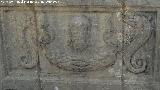 Fuente de la Plaza Vázquez de Molina. Relieve VII