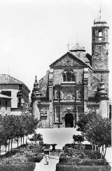 Fuente de la Plaza V�zquez de Molina. Foto antigua
