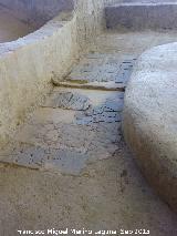 Villa romana de El Ruedo. Solería entre la fuente y el triclinium
