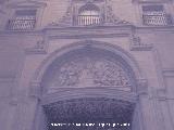 Catedral de Jaén. Fachada Interior. Relieve sobre la Puerta del Perdón