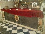 Catedral de Jaén. Panteón. Altar