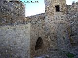 Castillo de La Guardia. Alcázar. Aljibe y arranque de la antigua muralla